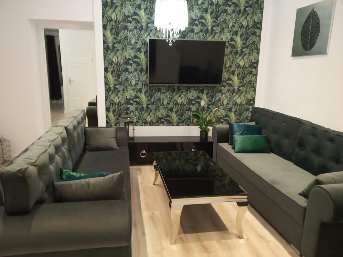 Moonlight Apartament Zielona Gora  Bagian luar foto