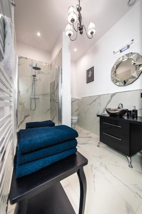 Moonlight Apartament Zielona Gora  Bagian luar foto